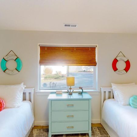 Turquoise Dreams Villa Lincoln City Exterior photo